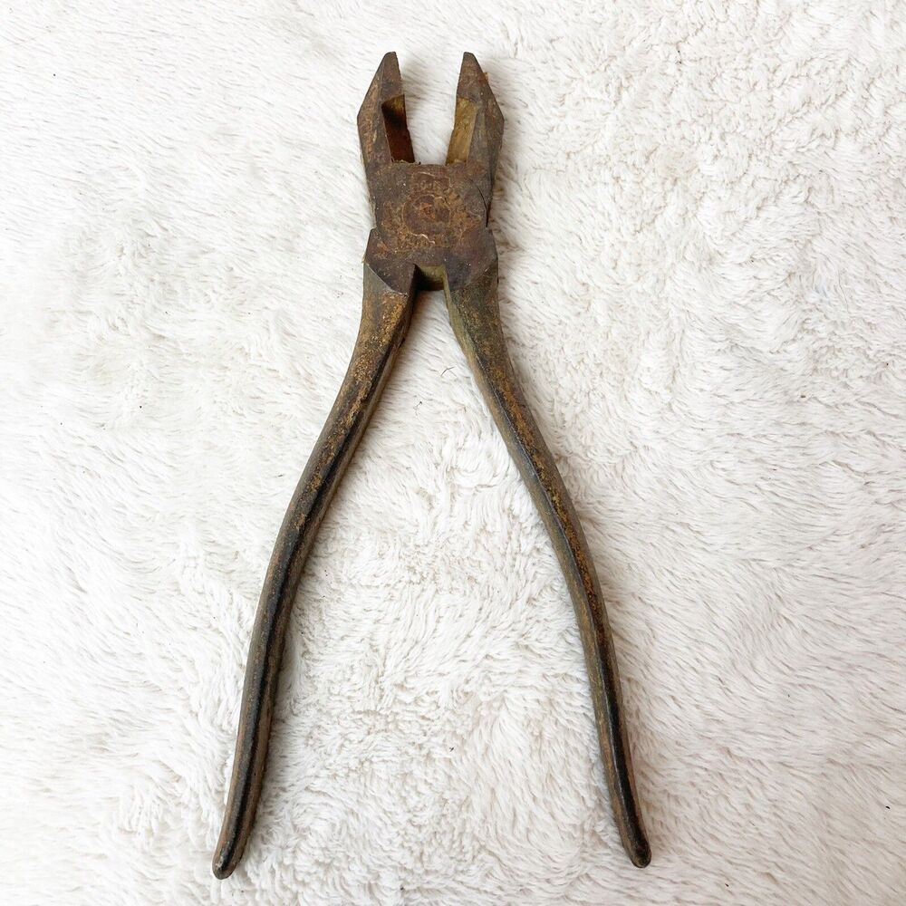 vintage metal pliers wire cutter Proto 268